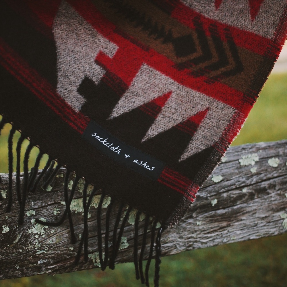 Sackcloth & Ashes Geometric Blanket Rare Discontinued Design in Red, Black, Grey